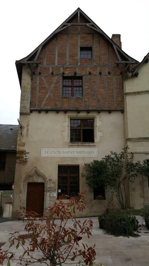 Grand Appartement Chaleureux Thouars Exterior foto