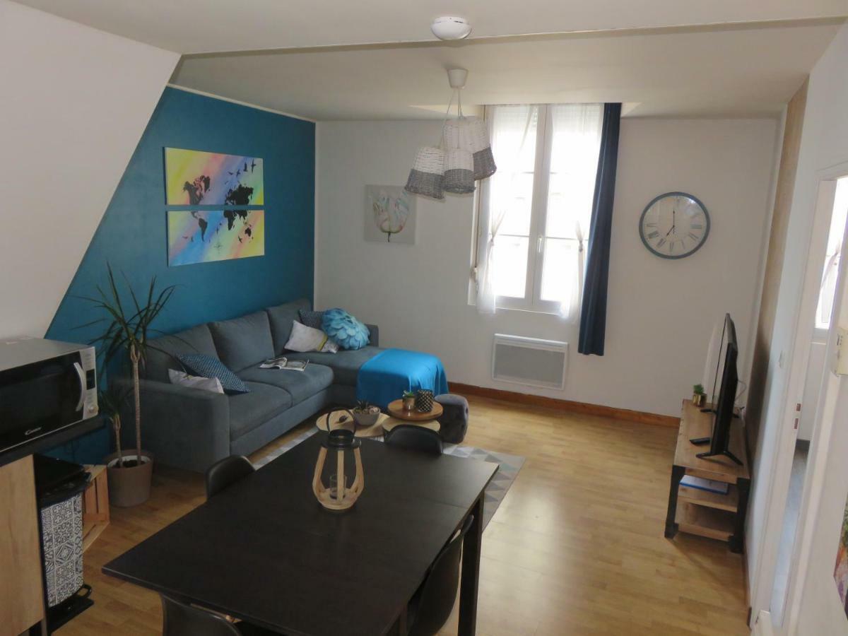 Grand Appartement Chaleureux Thouars Exterior foto
